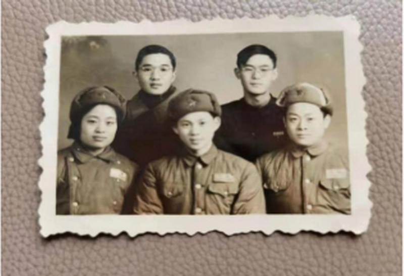 (精选32篇)巴蜀中学6-8月工作简报299.png (精选32篇)巴蜀中学6-8月工作简报299.png