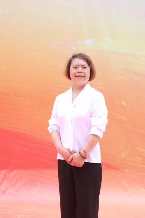 5杨华琴.jpg 5杨华琴.jpg