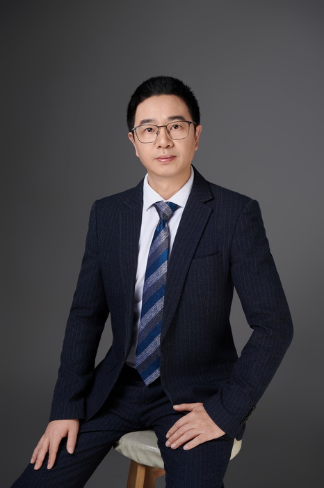 8王云峰.jpg 8王云峰.jpg