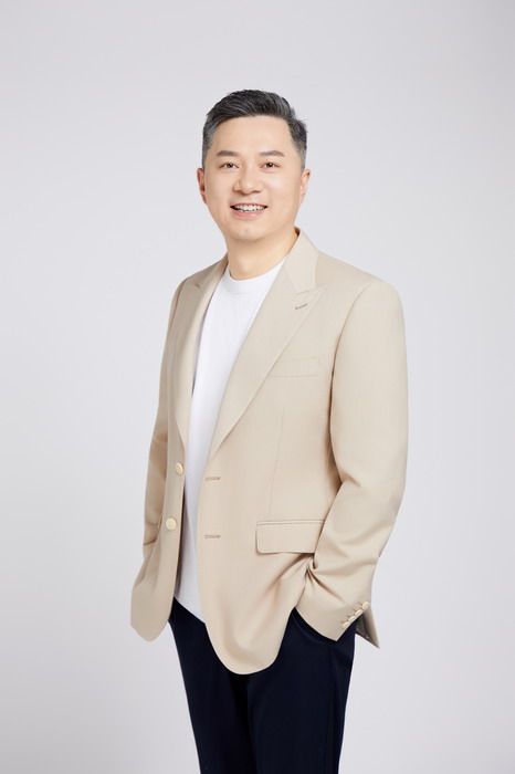 12张波.jpg 12张波.jpg