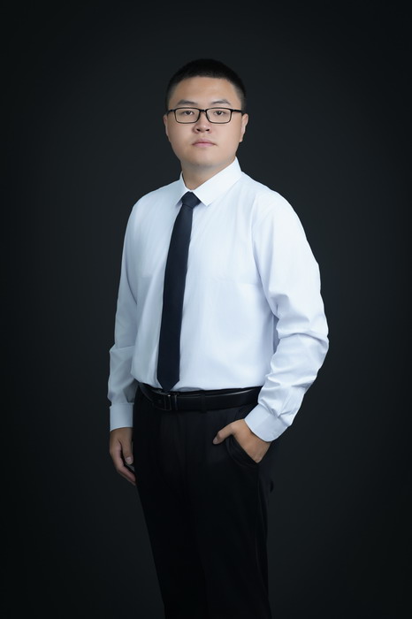 40陈镕.jpg 40陈镕.jpg